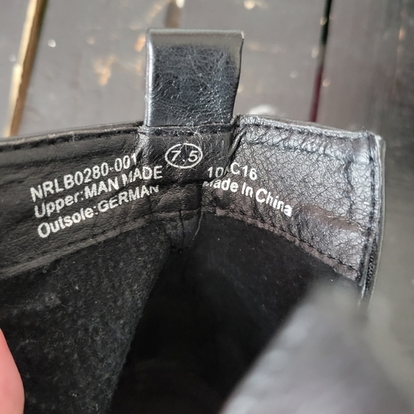 Not Rated Women's 7.5 For My Gals Black Perforated Booties Pointed Toe Notch - Picture 6 of 12